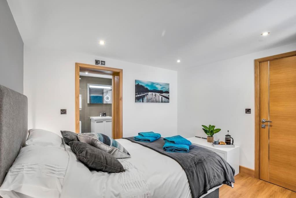 Isabel'S Wing! A Stunning 2 Bedroom Property NWI Esterno foto