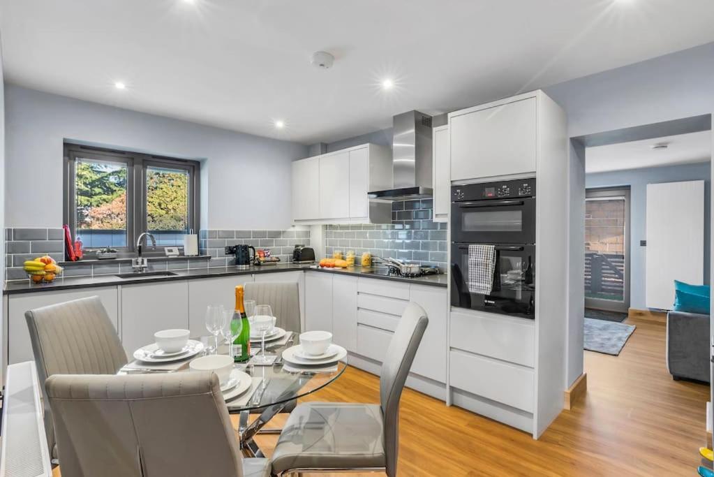 Isabel'S Wing! A Stunning 2 Bedroom Property NWI Esterno foto