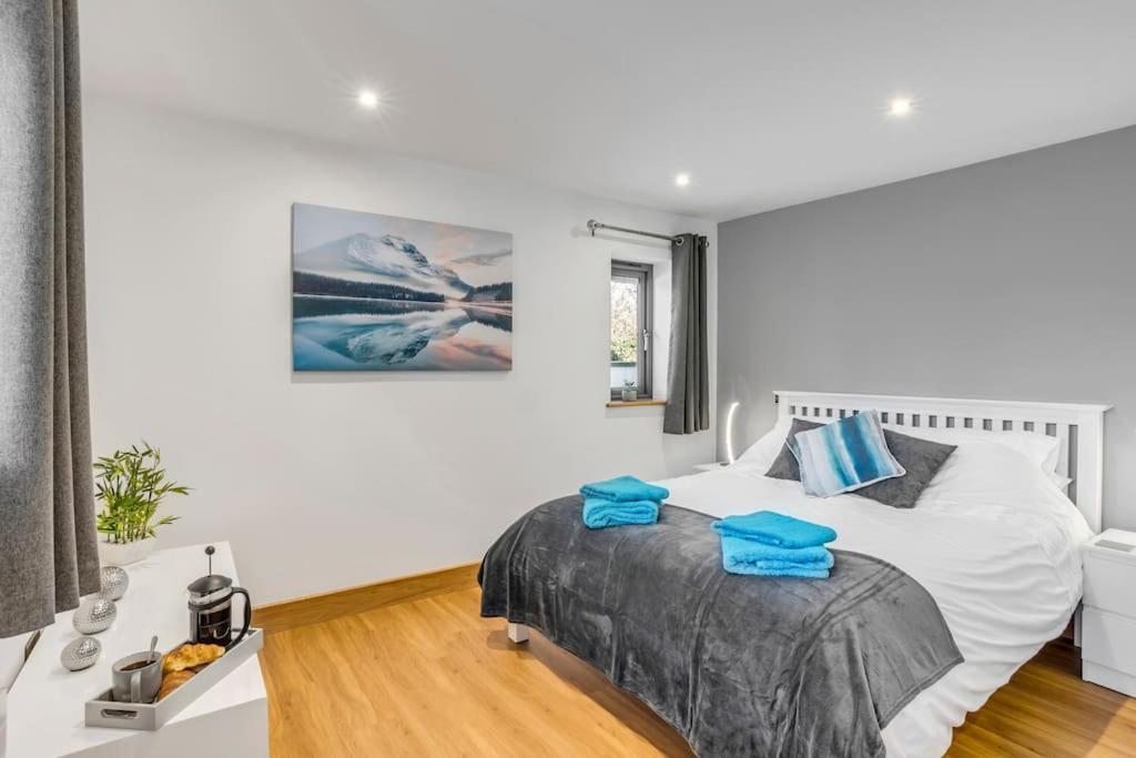 Isabel'S Wing! A Stunning 2 Bedroom Property NWI Esterno foto